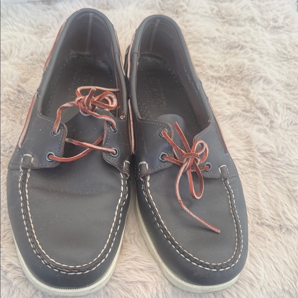 Men's Black Leather Boat Shoes with Brown Laces